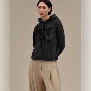 UGG || NWT Rey Fuzzy Logo Hoodie (S)